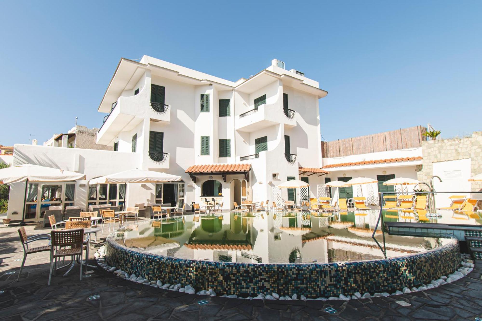 Victoria Park Resort Ísquia Exterior foto