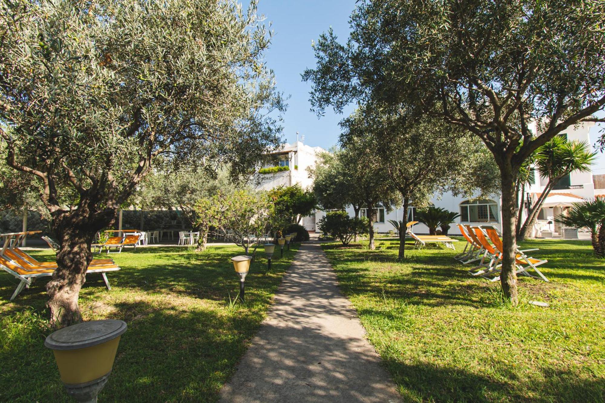 Victoria Park Resort Ísquia Exterior foto
