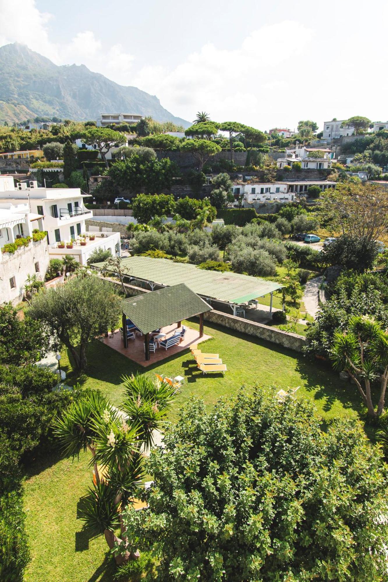 Victoria Park Resort Ísquia Exterior foto
